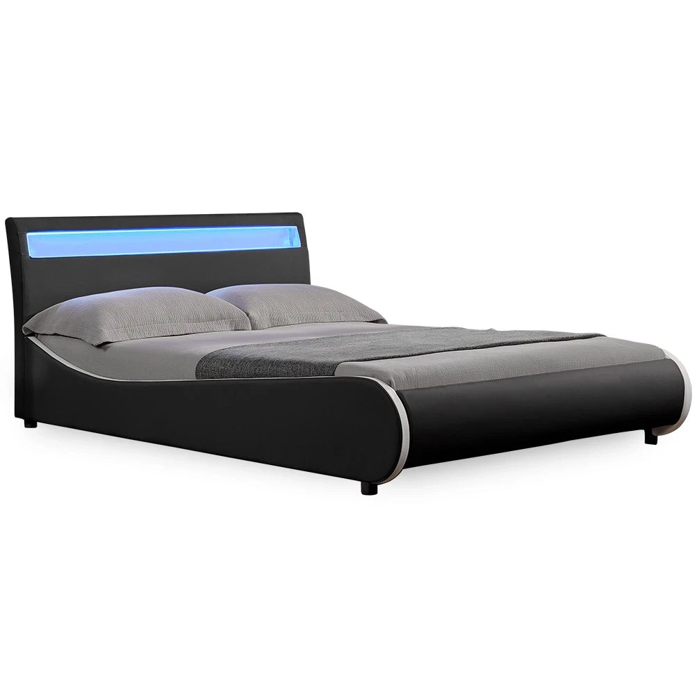 In And OutdoorMatch Bed Gwendolyn - LED - Bedframe - Kunstleer - 140x200 cm - Zwart - Modern design Bedframe