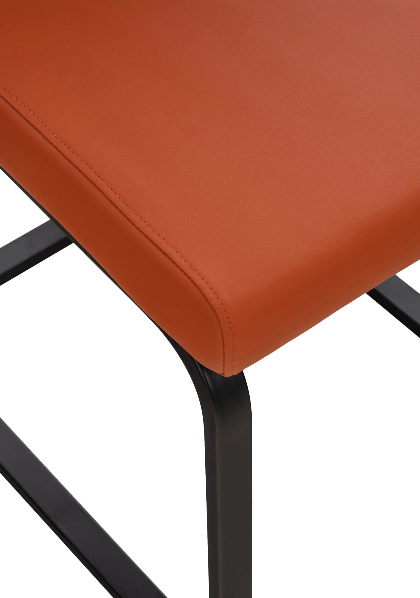 In And OutdoorMatch Eetkamerstoelen Joella - Bruin - Set van 2 - Kunstleer - Hoogwaardige bekleding - Moderne eetkamerstoel - Stabiel metalen frame Eetkamerstoel