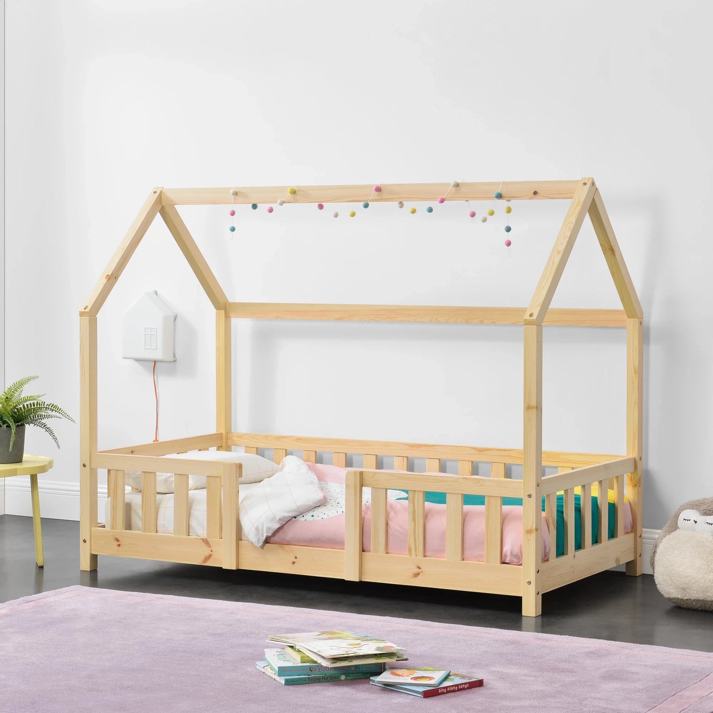 In And OutdoorMatch Kinderbed Austyn - Met valbeveiliging - 70x140 cm - Hout - Voor meisjes - Voor jongens - Voor kinderen Kinder bedden